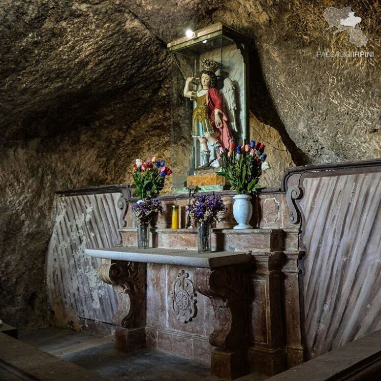 Casalbore - Grotta di San Michele Arcangelo